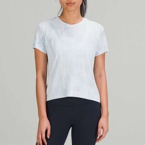 Lululemon Train to Be Short Sleeve Shirt Rainstripe Sheer Cloud Wash True Navy